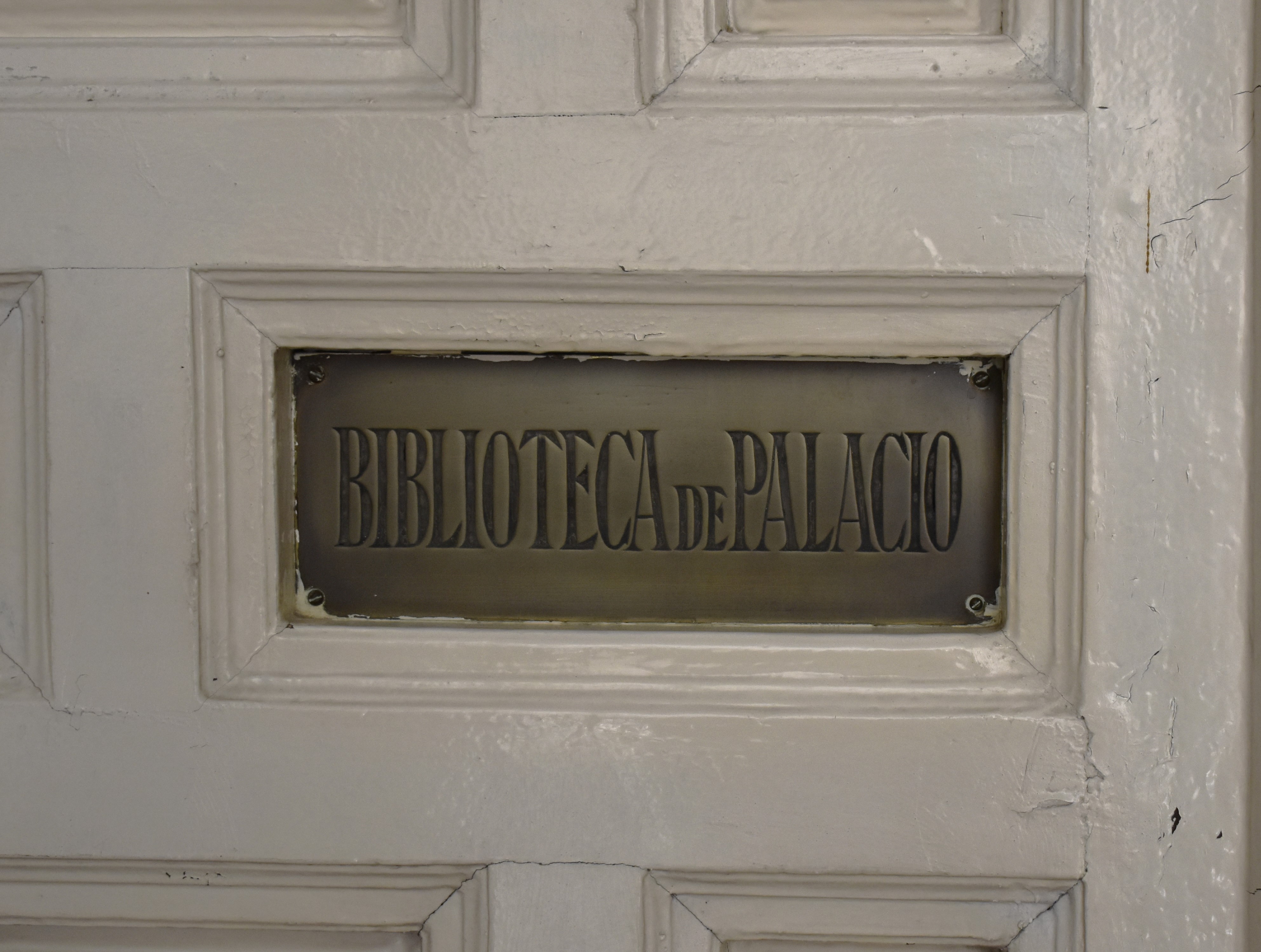 Buzón Real Biblioteca