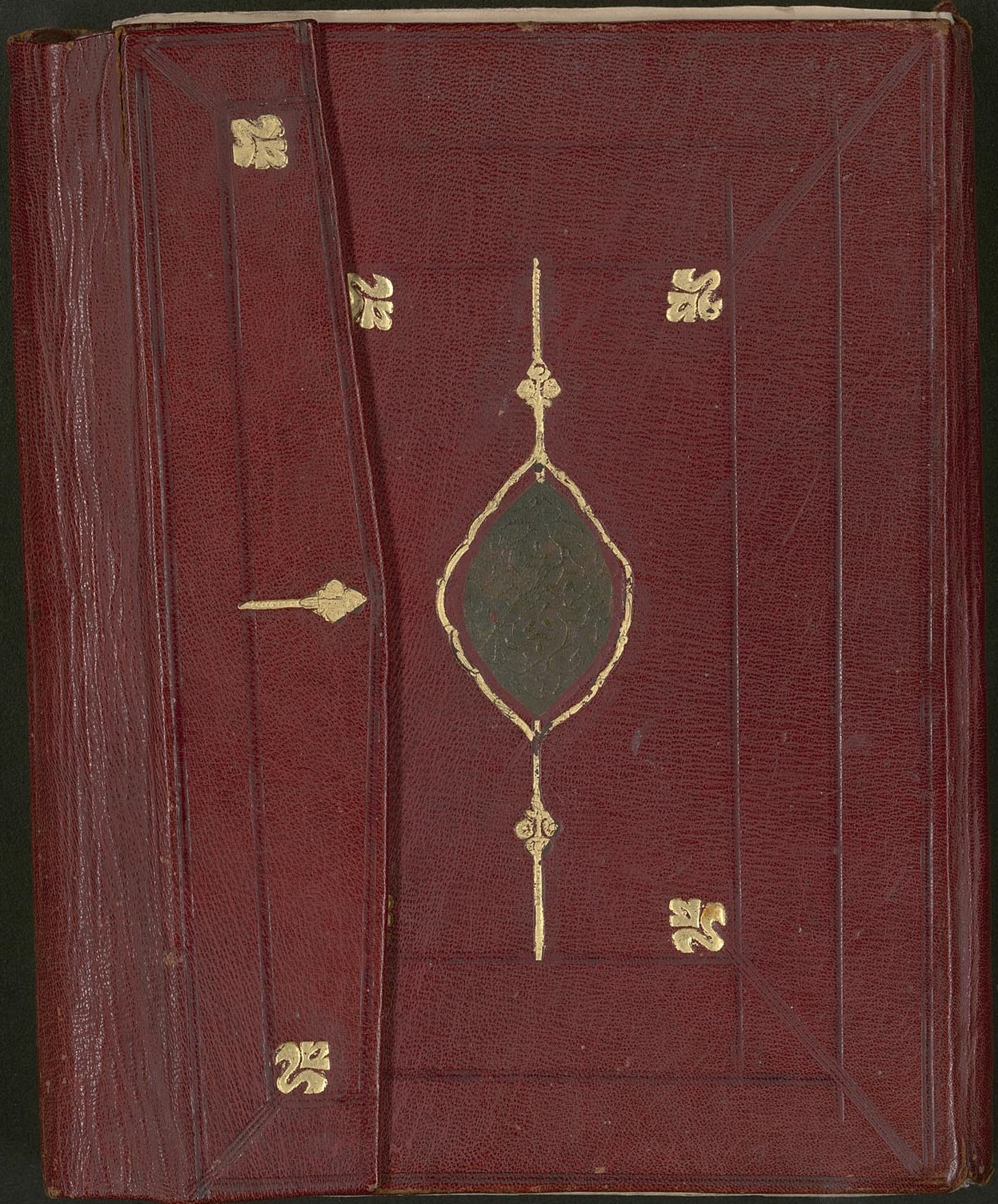 Encuadernación de piel granate. Sig: CS2/MS251